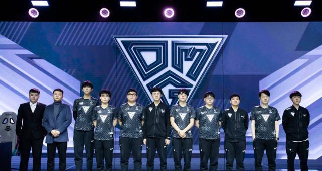 大家在自发 大家在自发